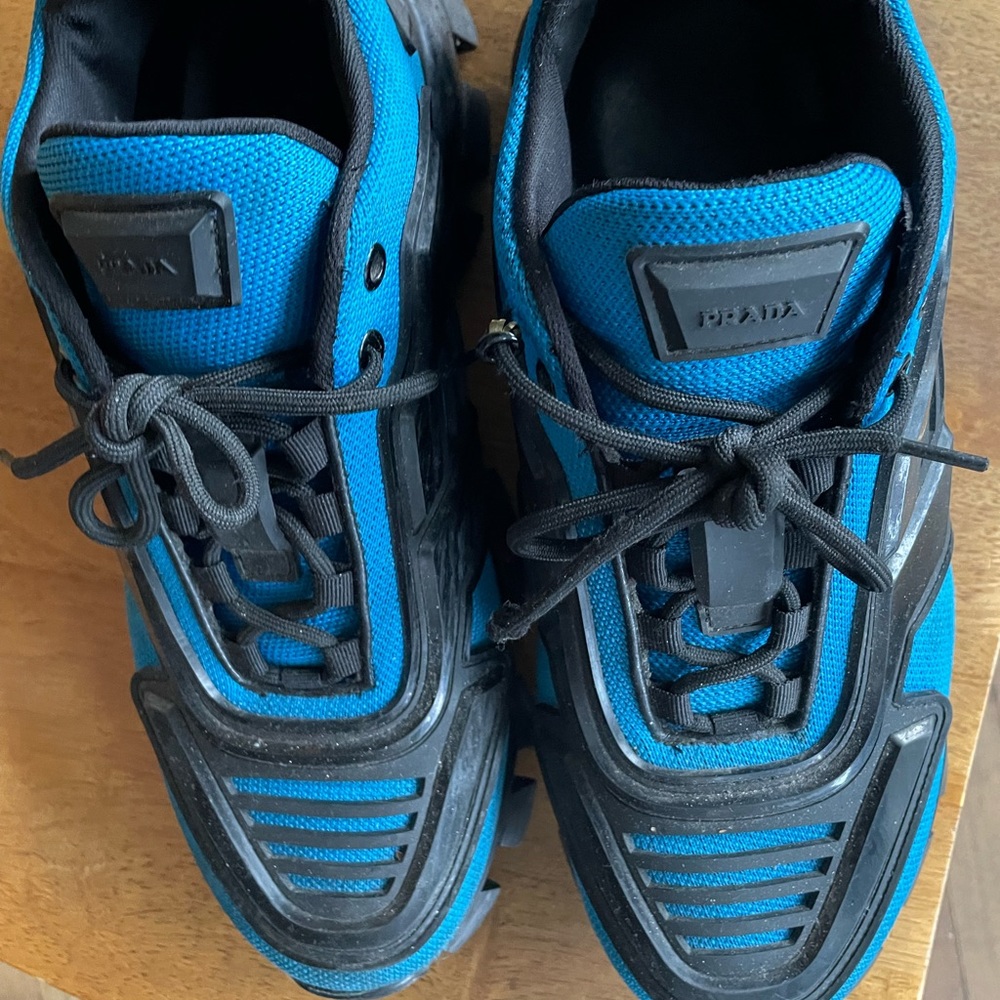 Prada cloud burst